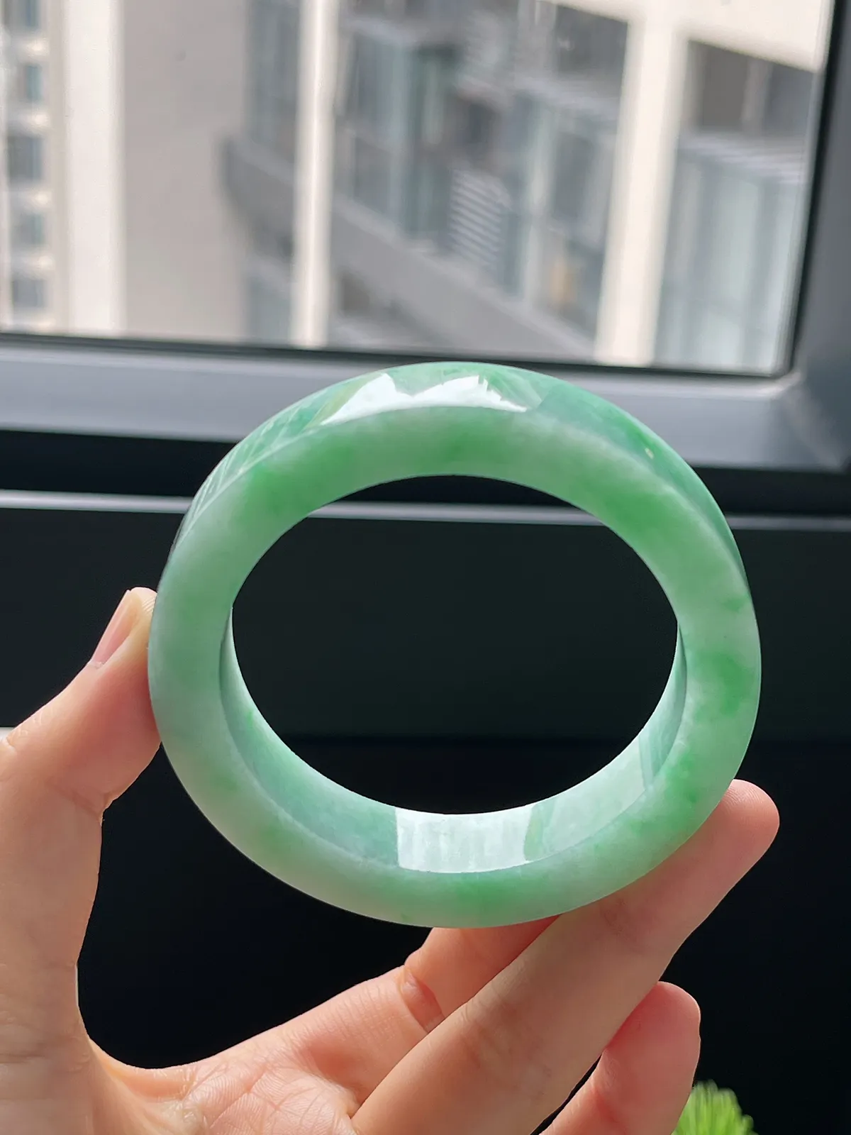 翡翠毛坯，⭕️正圈最大做56，最小做54.9