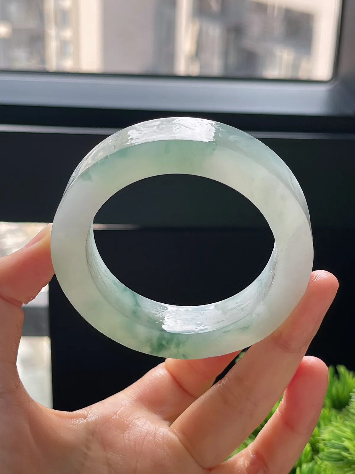 翡翠毛坯，⭕️正圈最大做56，最小做52.8