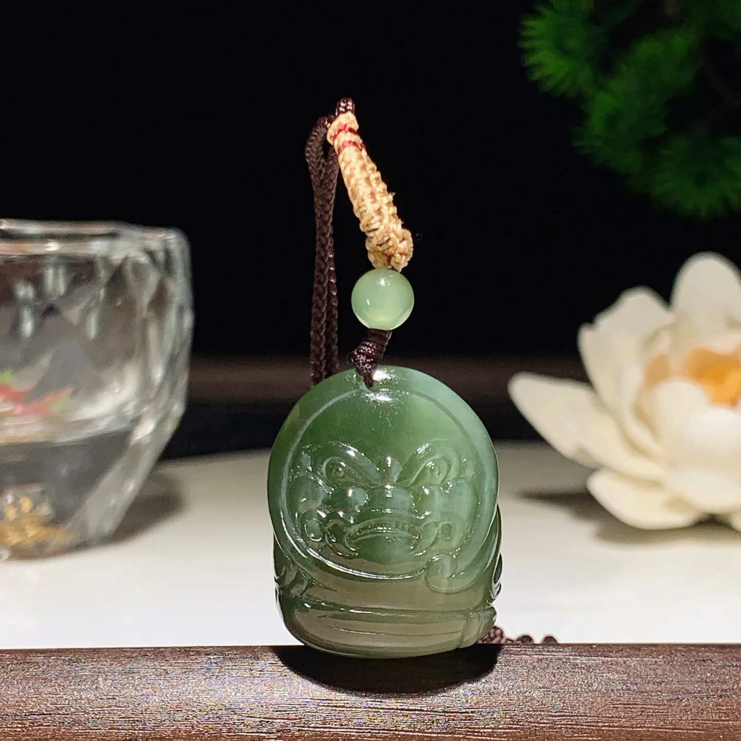 和田玉阳绿俄罗斯碧玉猫眼佛引福来挂件 尺寸25/20/17重17克 玉质细腻油润 底色纯净 脂粉好，品质好。lt260206