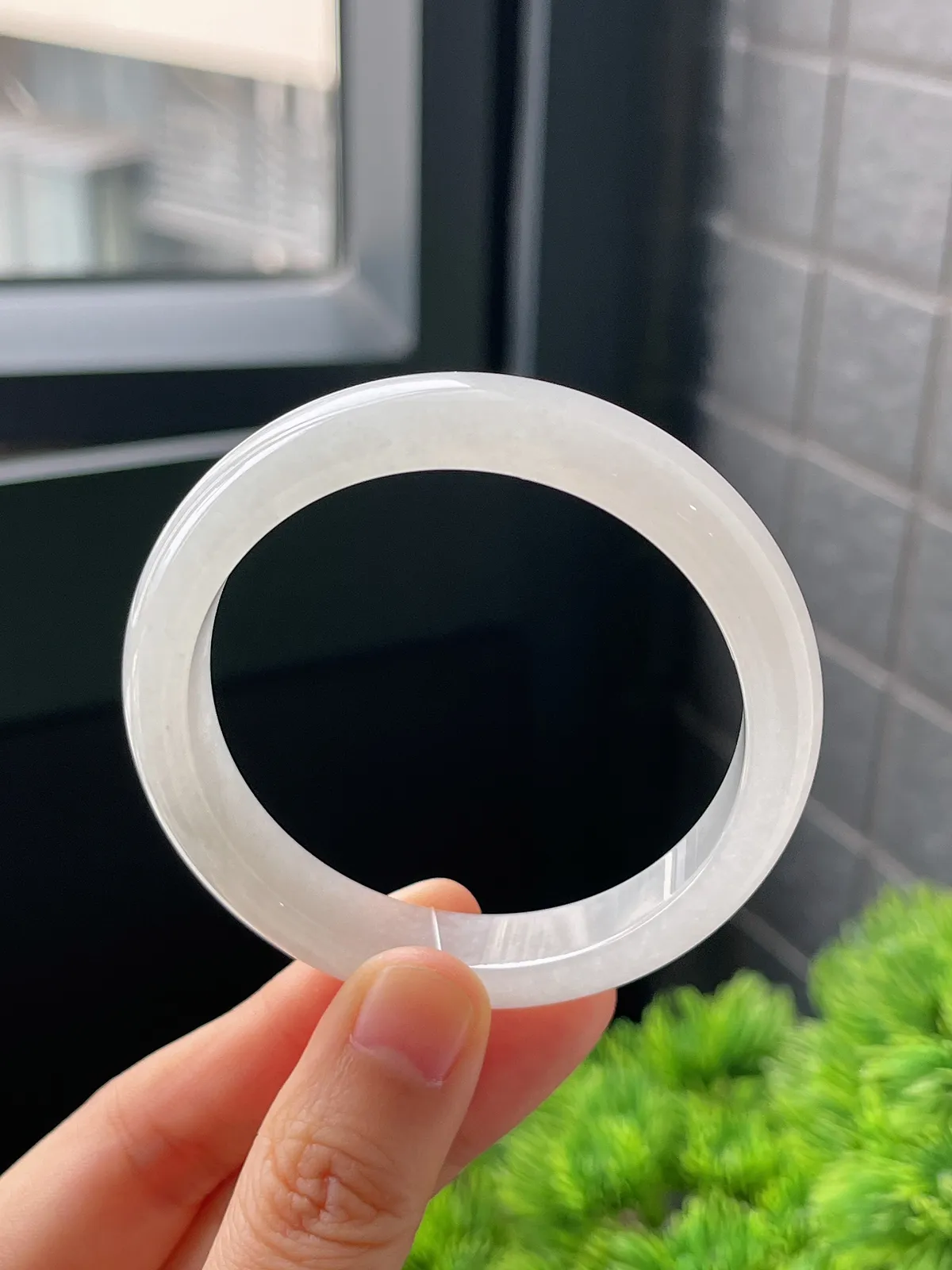 正圈51.8圈口，翡翠冰糯种白色手镯