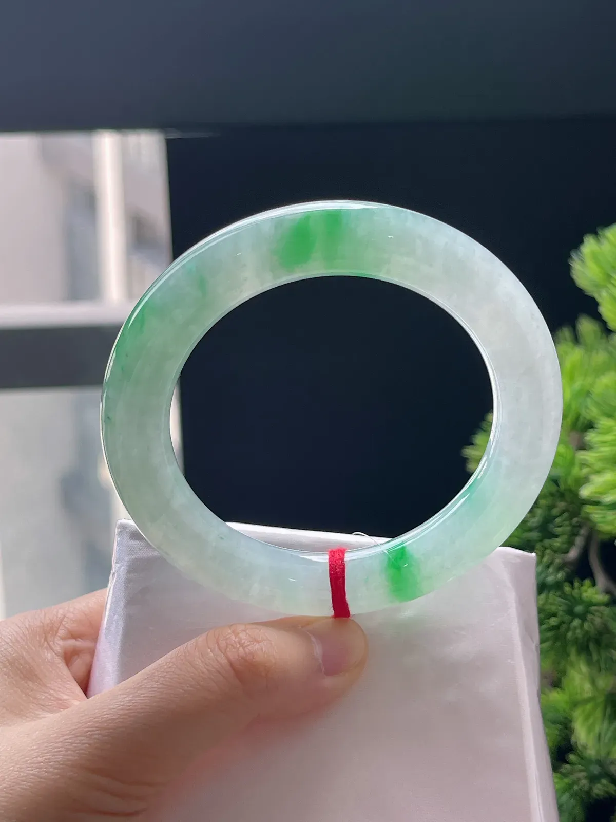 圆条56.4，翡翠冰糯种飘绿手镯