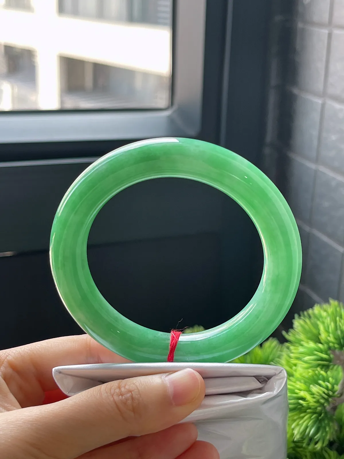 圆条56.8，翡翠糯化满绿手镯