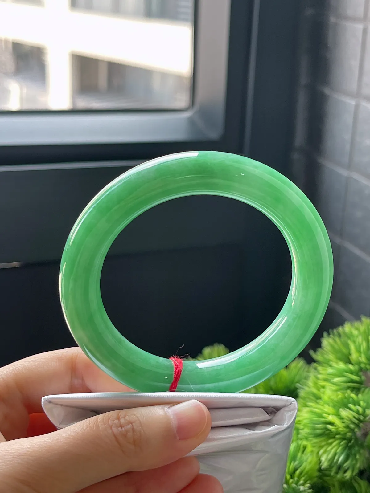 圆条56.8，翡翠糯化满绿手镯