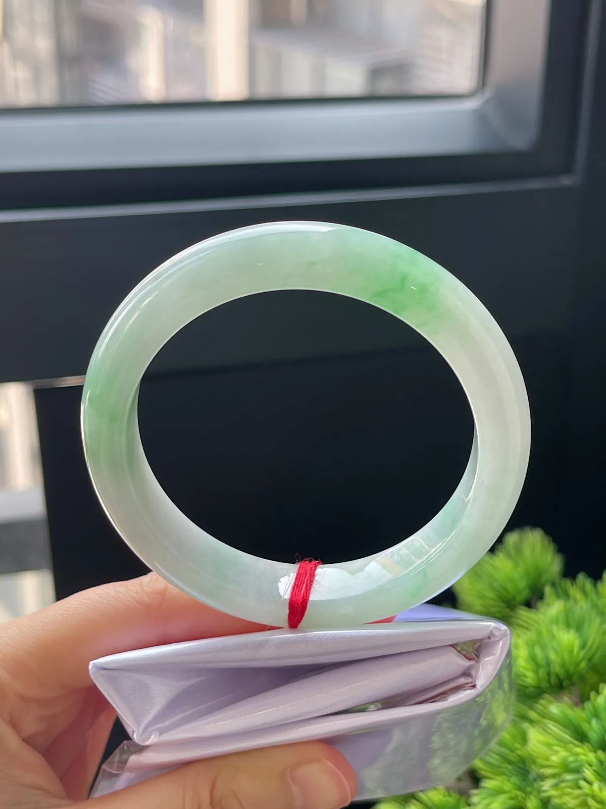 正圈57.8，翡翠冰糯种飘花手镯