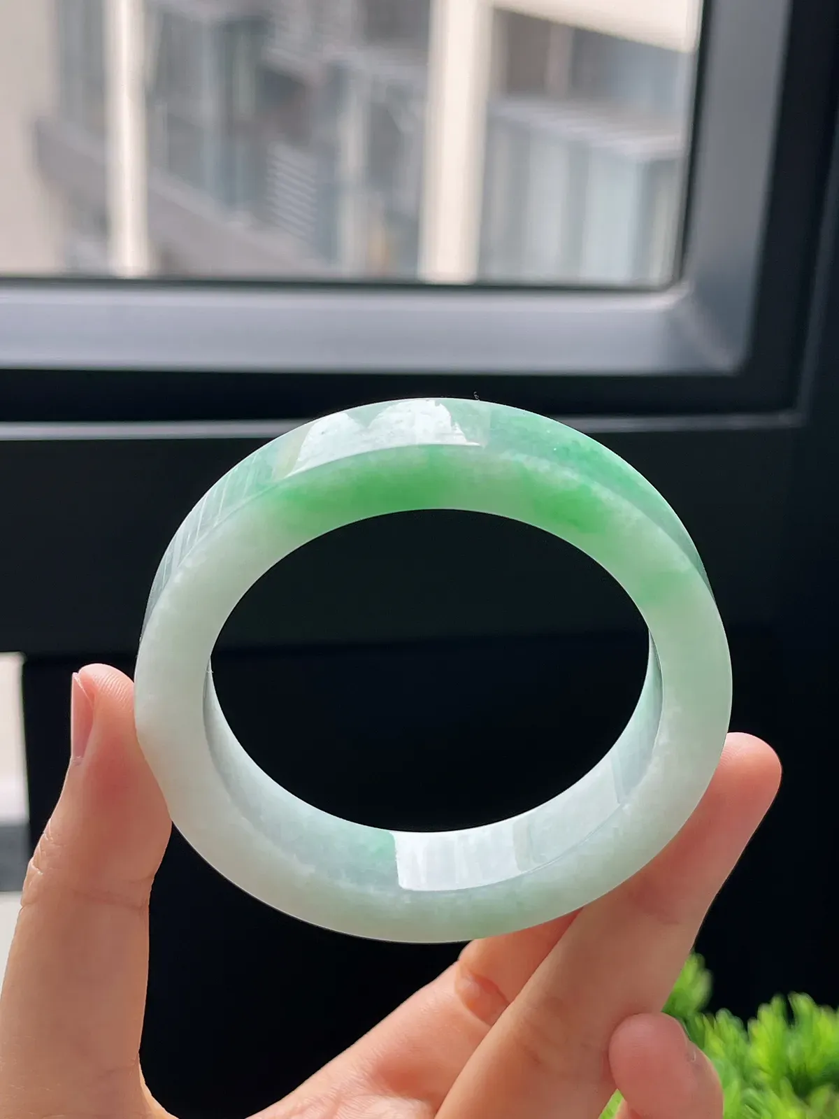 翡翠毛坯，⭕️正圈最大做54.5，最小做54.3