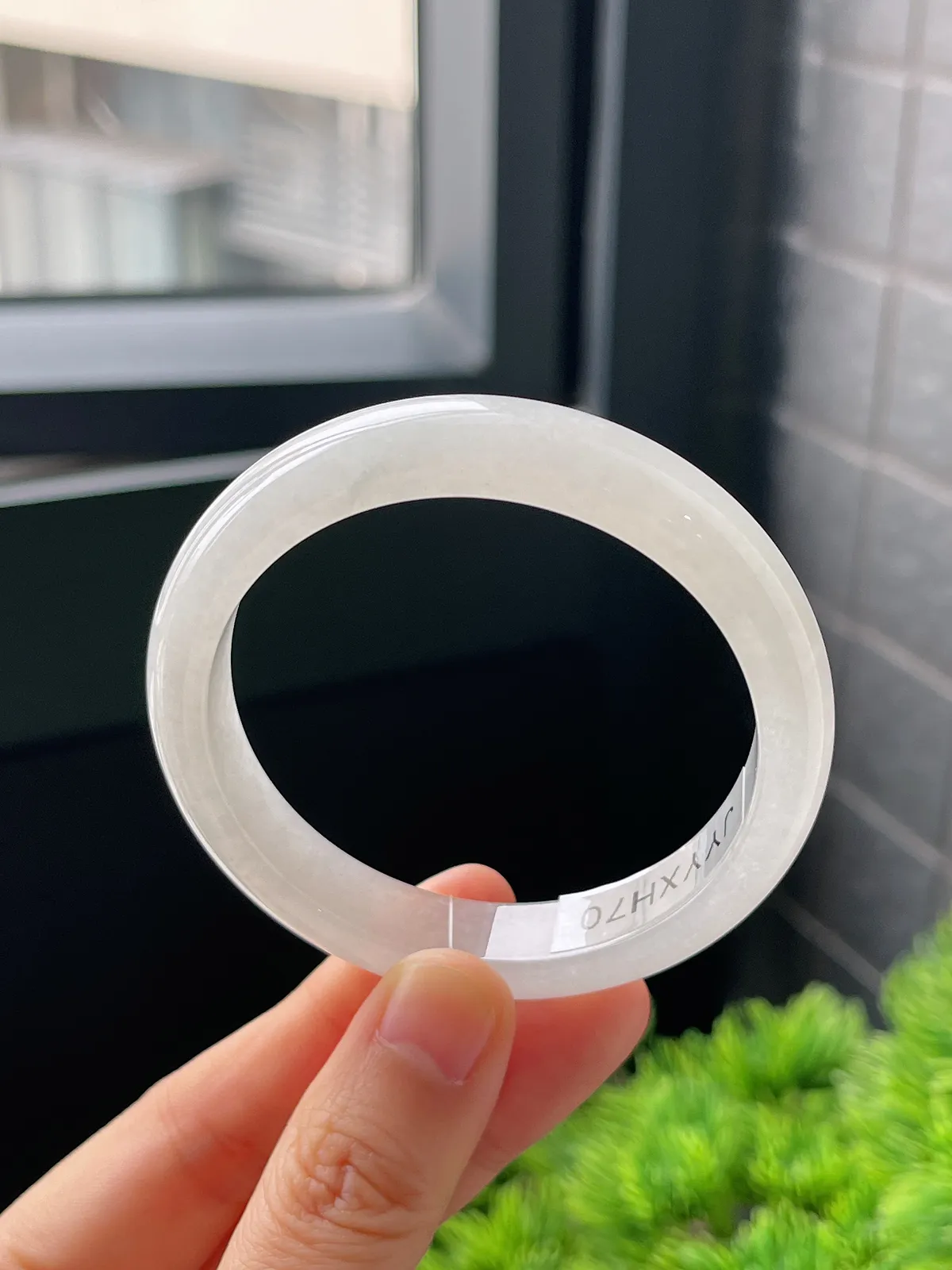 正圈51.8圈口，翡翠冰糯种白色手镯