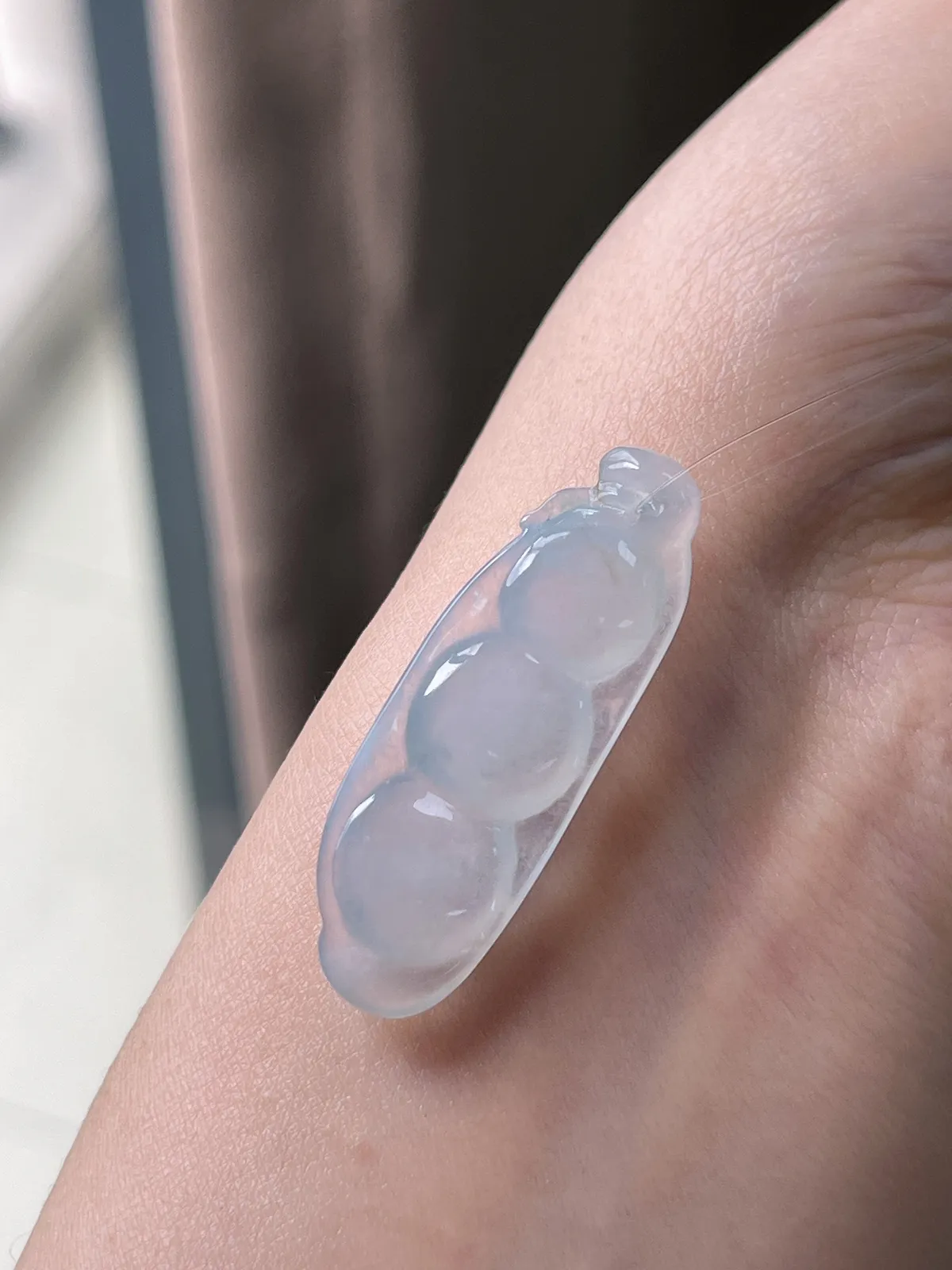 翡翠冰种白色连中三元福豆