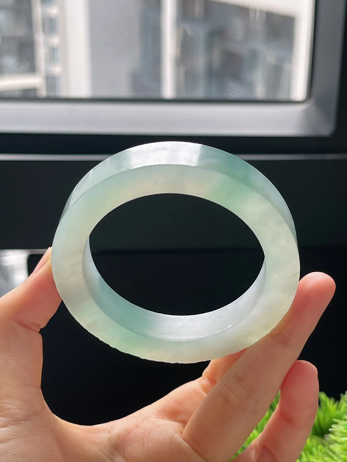 翡翠毛坯，⭕️正圈最大做57.3，最小做54.3