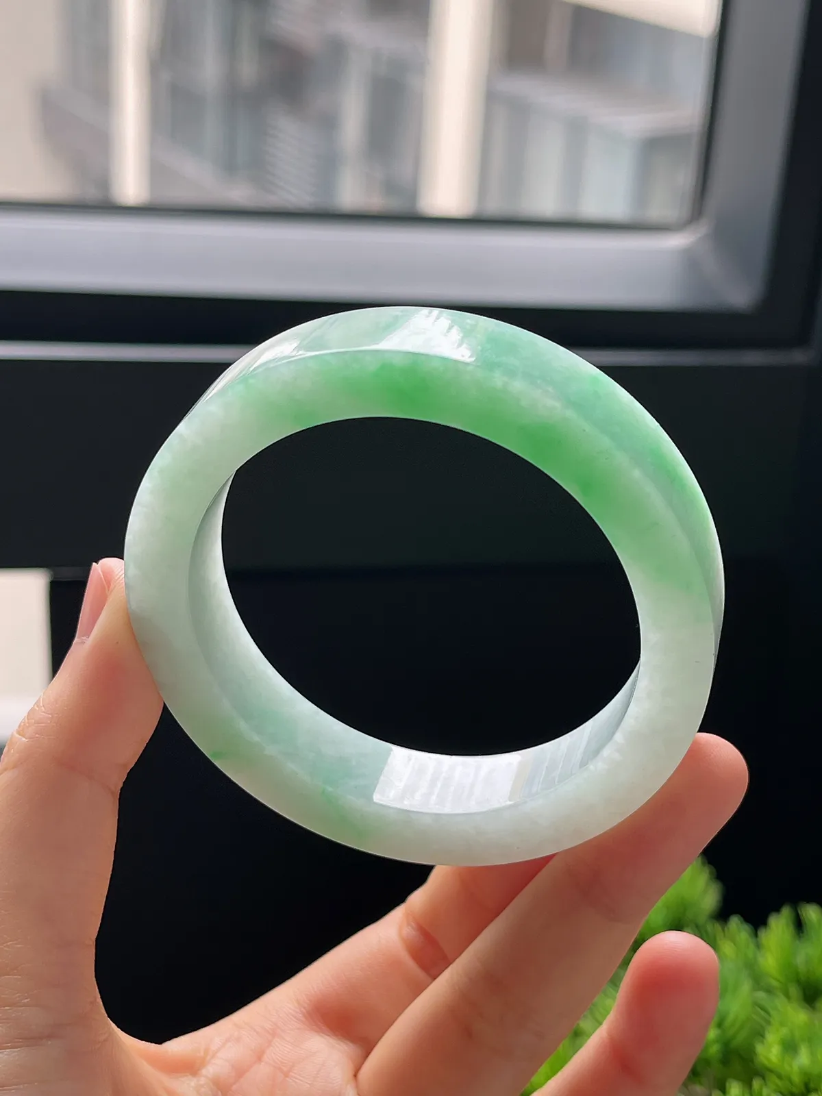 翡翠毛坯，⭕️正圈最大做54.5，最小做54.3