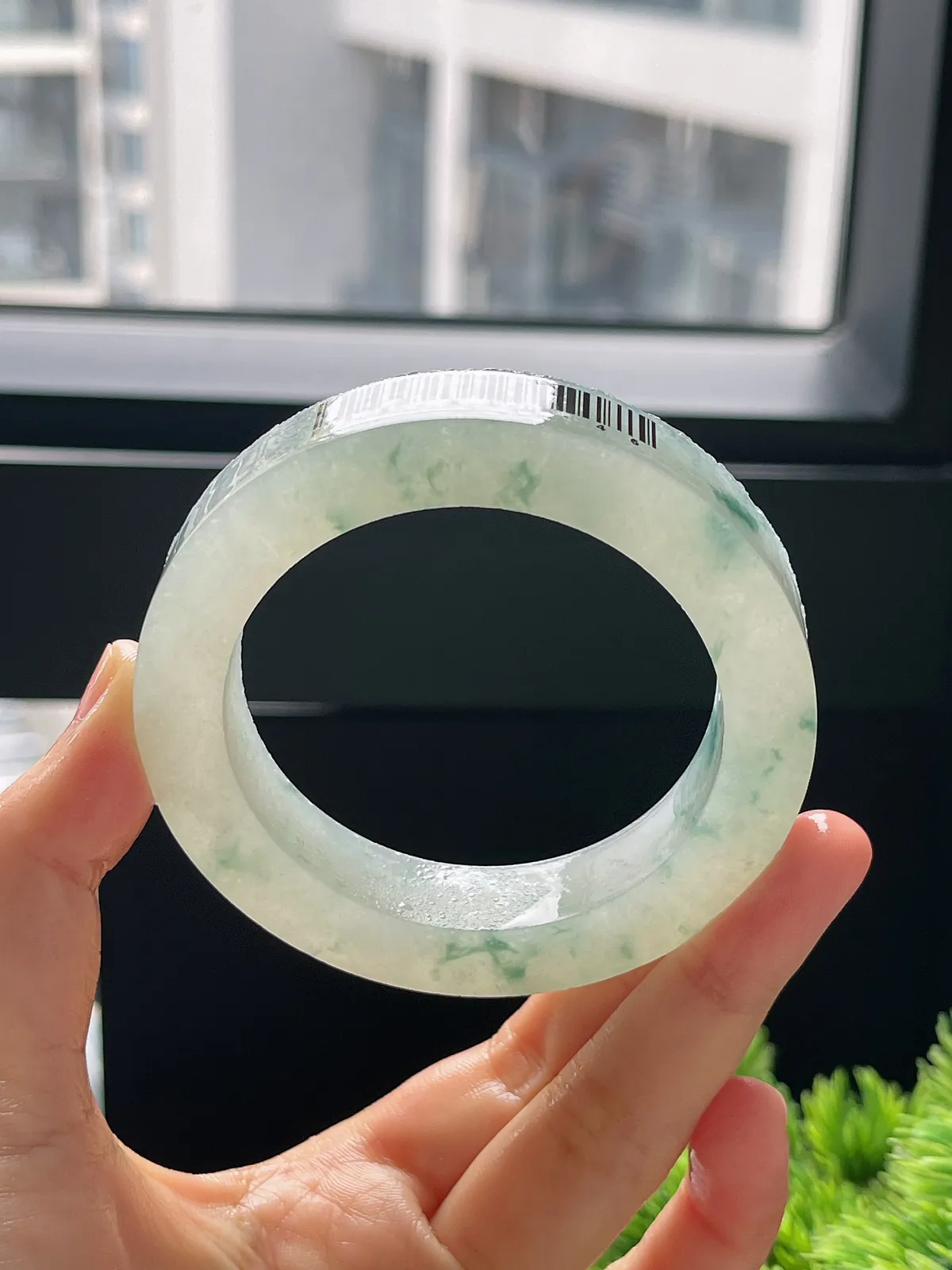 翡翠毛坯，⭕️正圈最大做58.4，最小做54.6