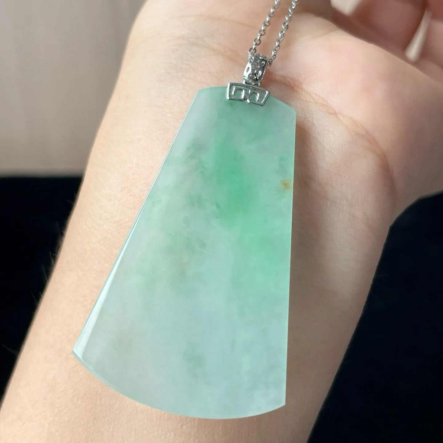 🪷金镶-冰绿洒金大无事牌