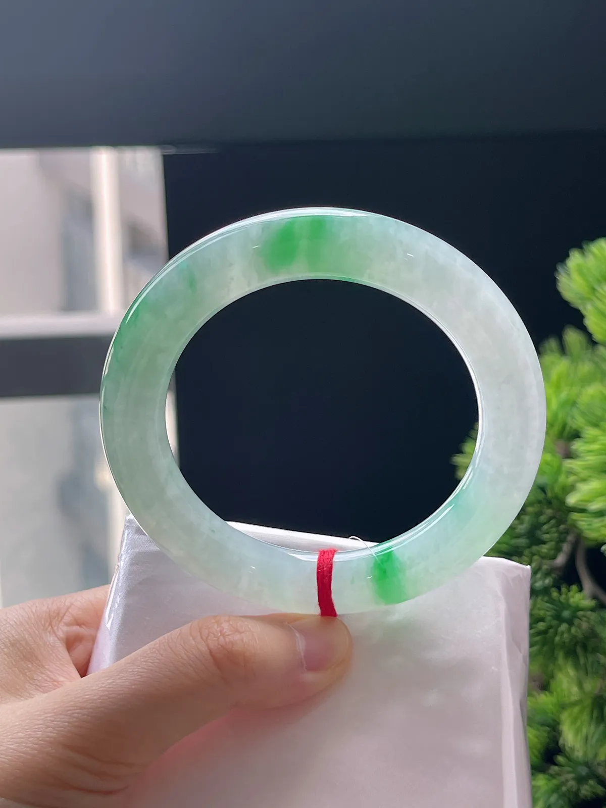 圆条56.4，翡翠冰糯种飘绿手镯