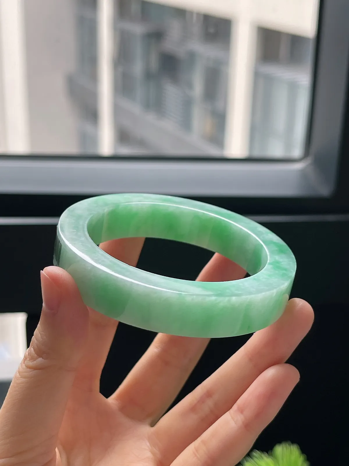 翡翠毛坯，⭕️正圈最大做56，最小做54.9