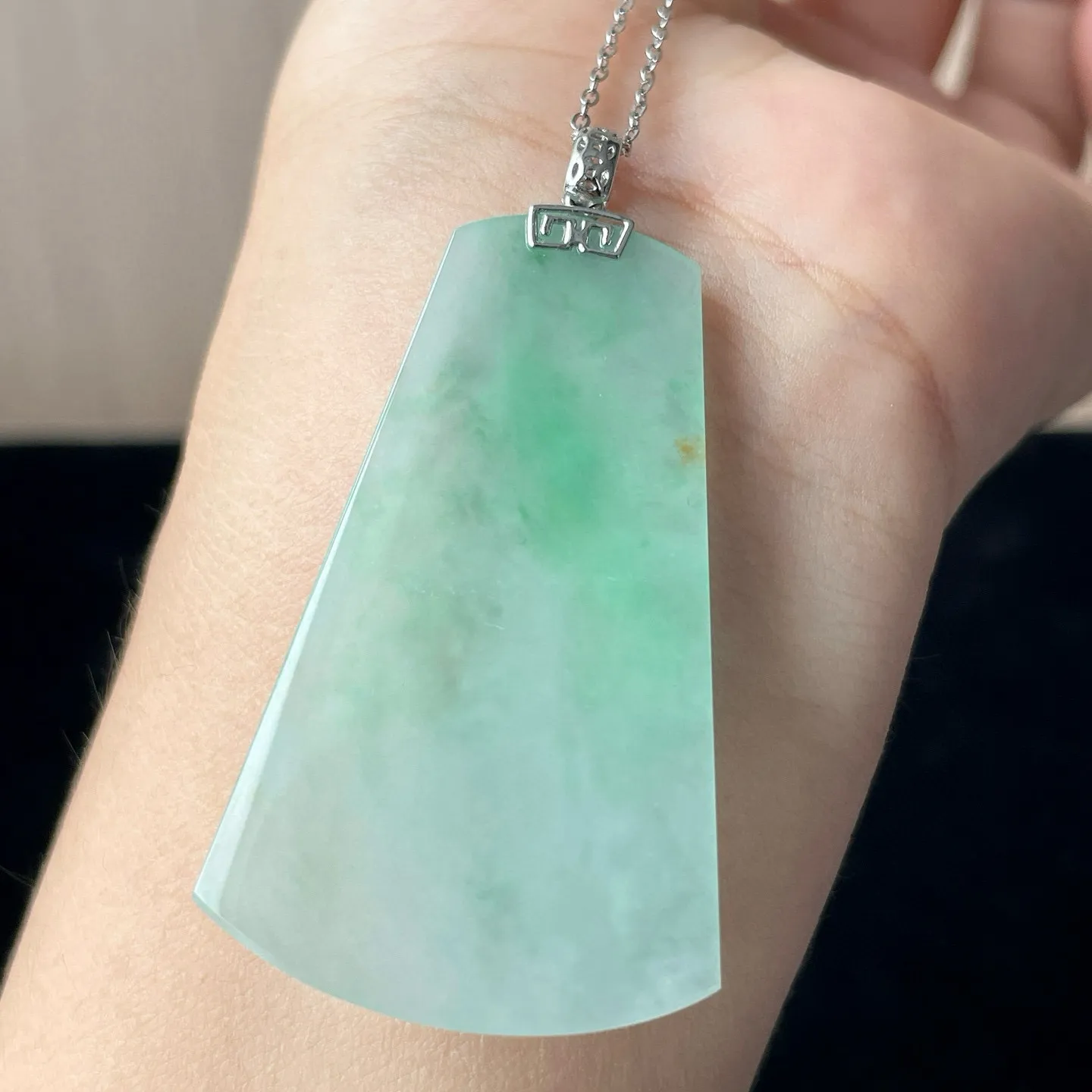 🪷金镶-冰绿洒金大无事牌