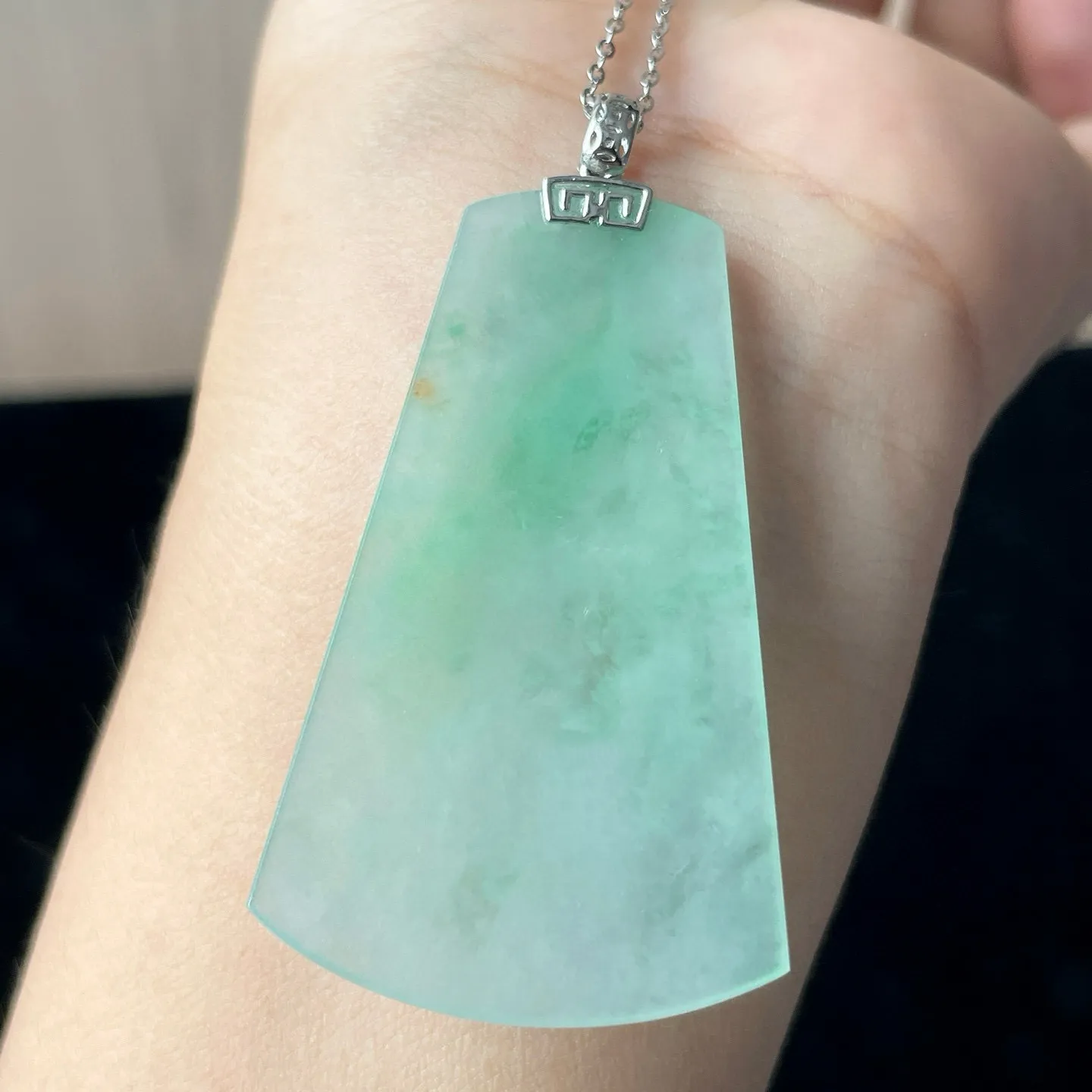 🪷金镶-冰绿洒金大无事牌