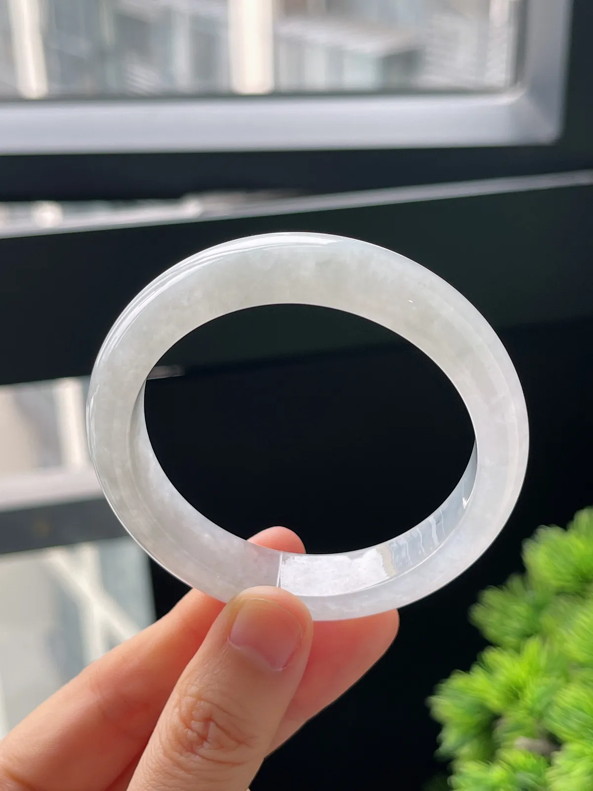 正圈51.7圈口，翡翠冰糯种白色手镯