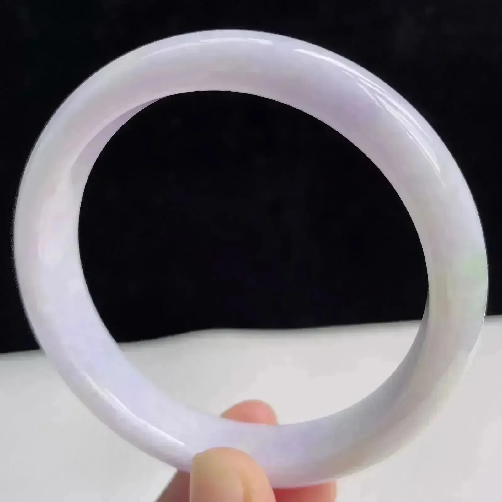 58圈有种有色天然翡翠A货淡紫玉手镯好种水春彩水润手镯50.11g