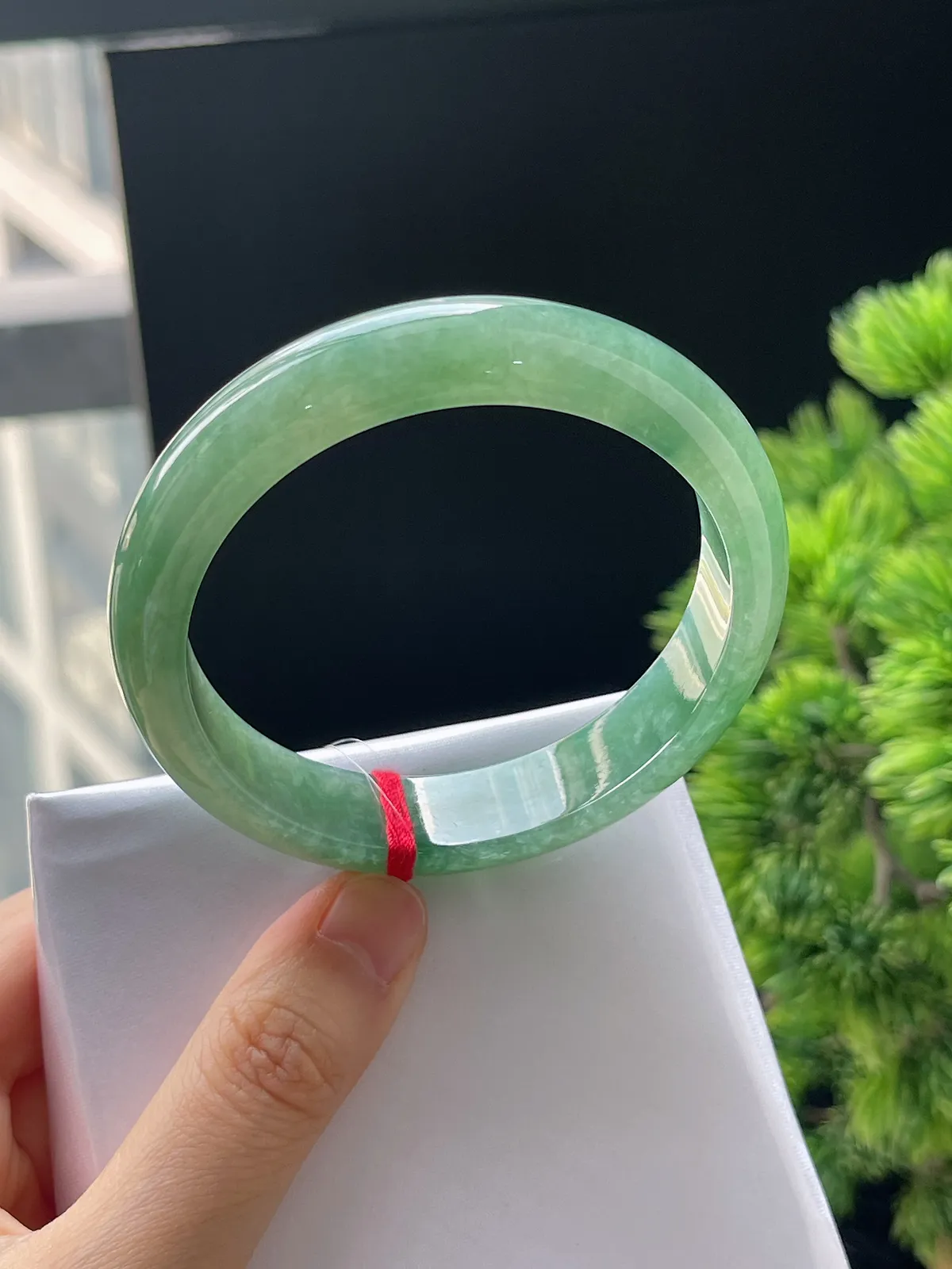 正圈56，翡翠糯化种绿色手镯