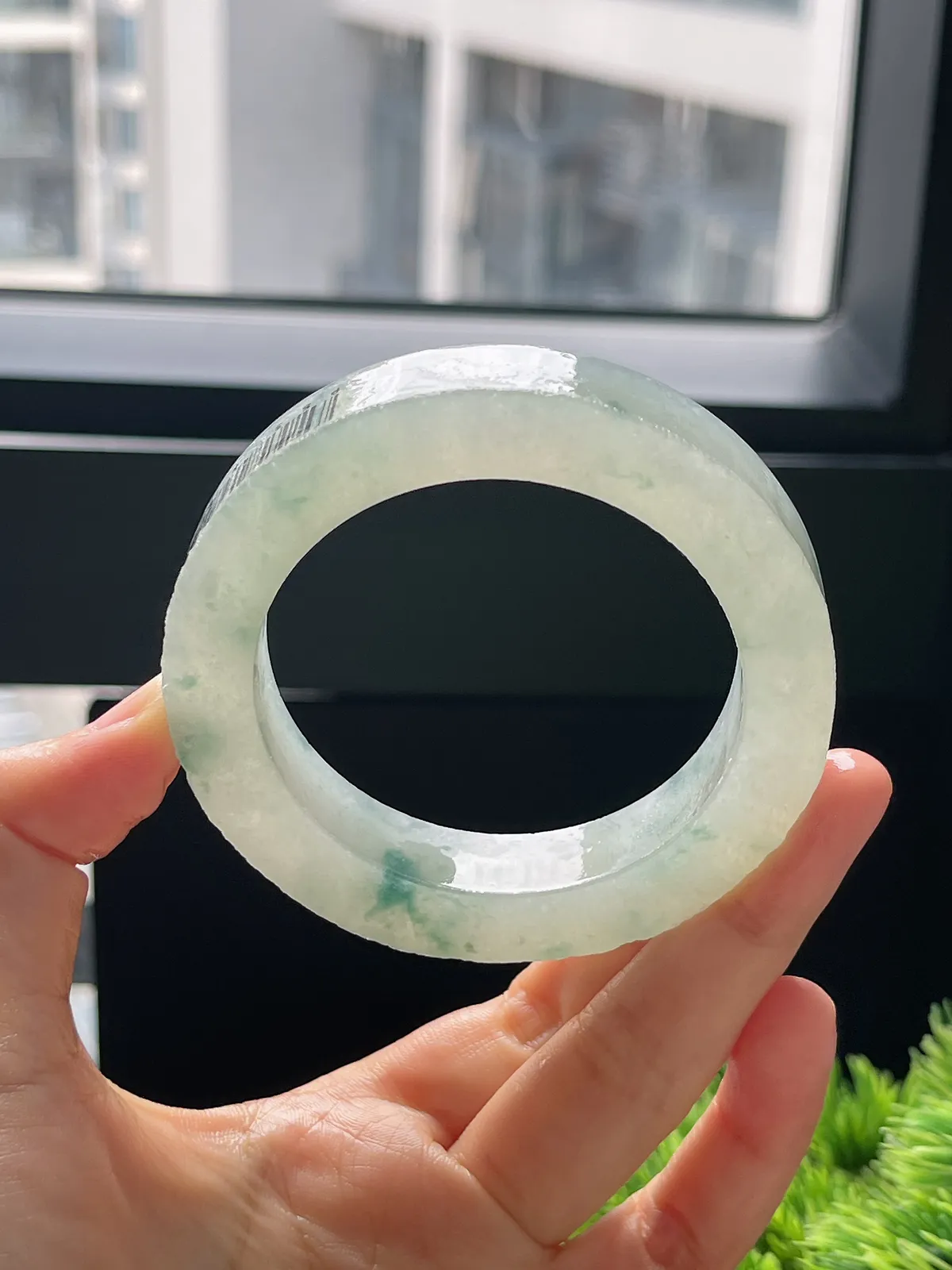 翡翠毛坯，⭕️正圈最大做58.4，最小做54.6