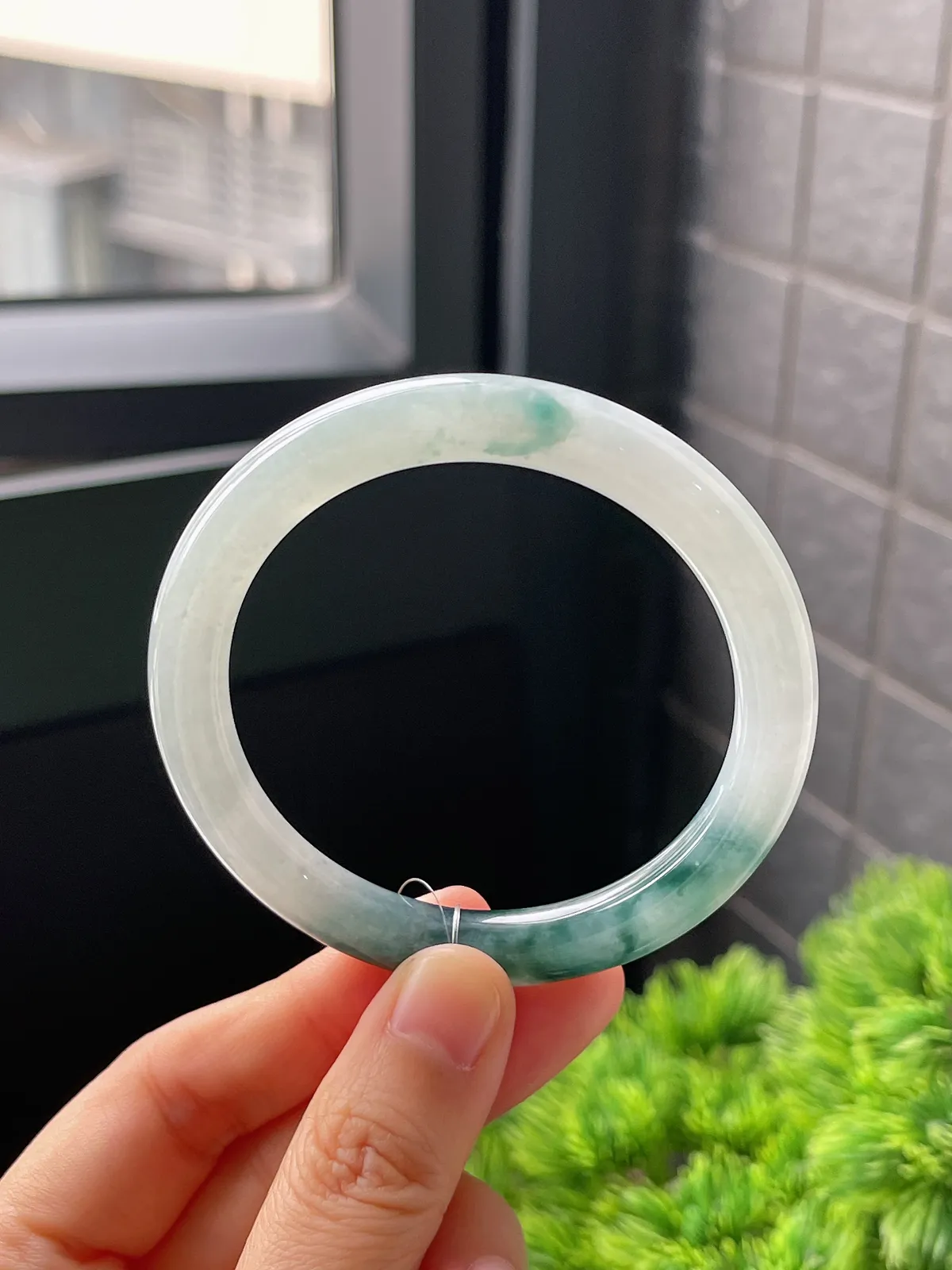 圆镯53圈口，翡翠冰糯种飘花手镯