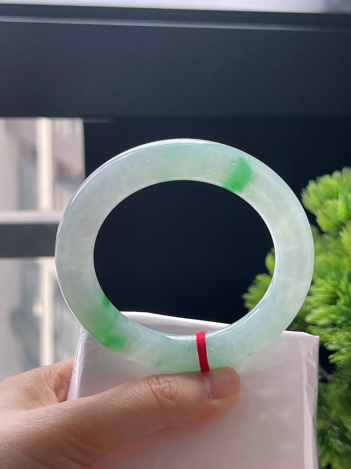 圆条56.4，翡翠冰糯种飘绿手镯