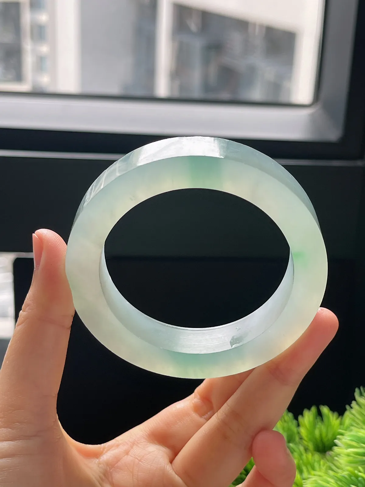 翡翠毛坯，⭕️正圈最大做57.3，最小做54.3