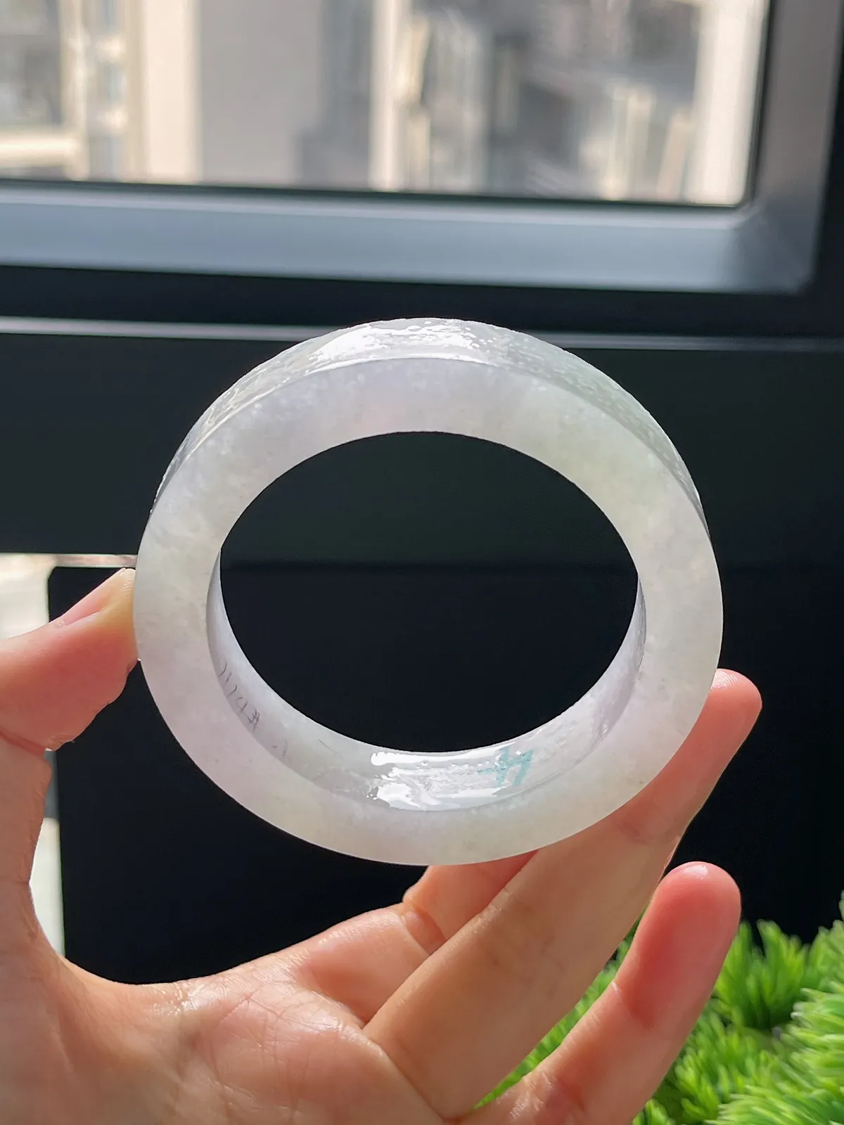 翡翠毛坯，⭕️正圈最大做56.6，最小做52.8