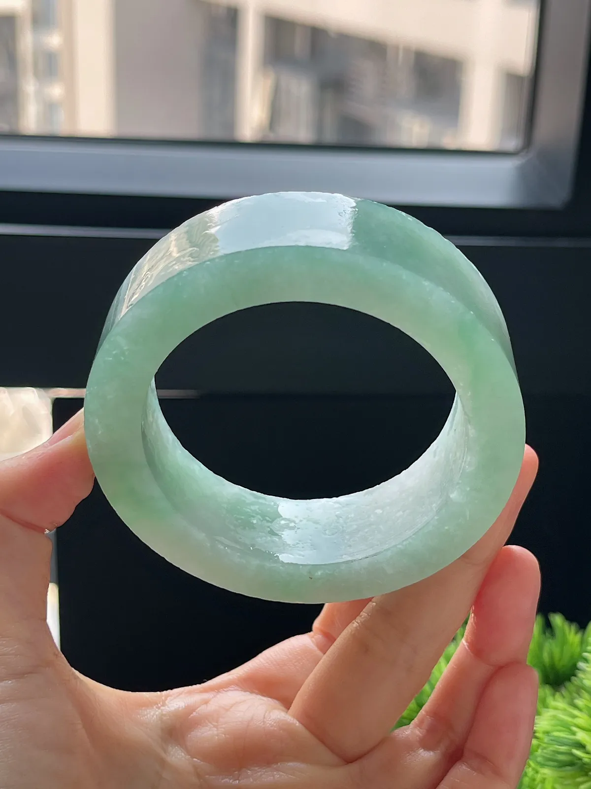 翡翠毛坯，⭕️正圈最大做60，圆条最大做56；最小做56.2