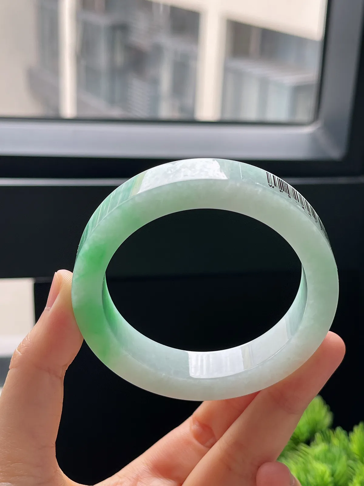 翡翠毛坯，⭕️正圈最大做54.5，最小做54.3