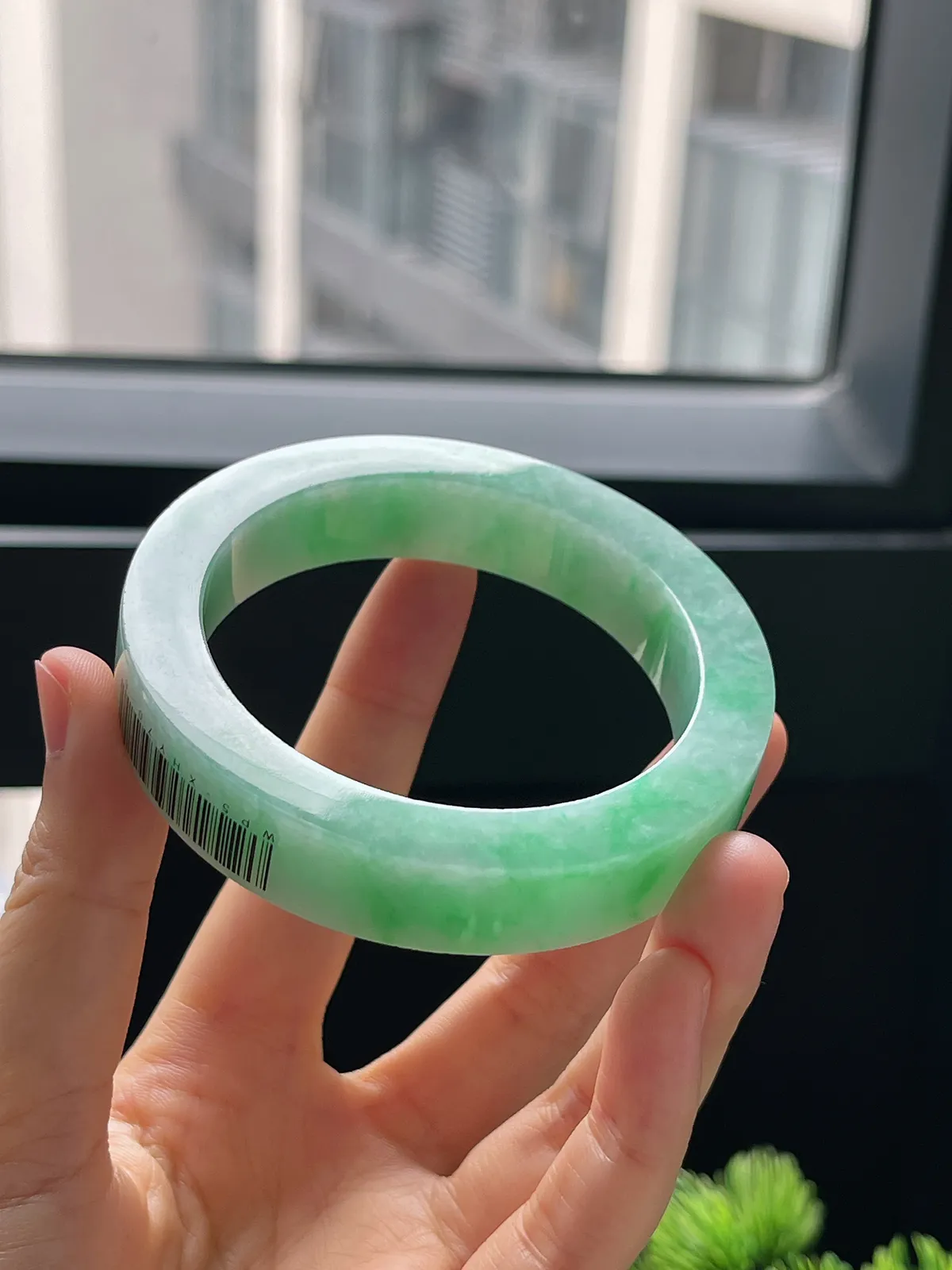 翡翠毛坯，⭕️正圈最大做56，最小做54.9