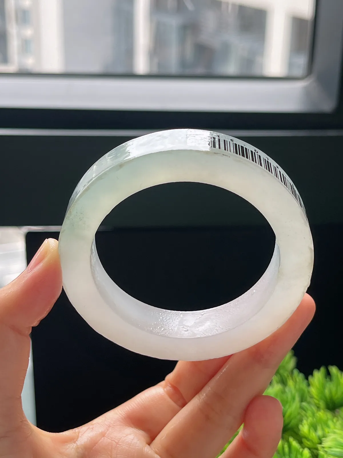 翡翠毛坯，⭕️正圈最大做55.7，最小做53.2