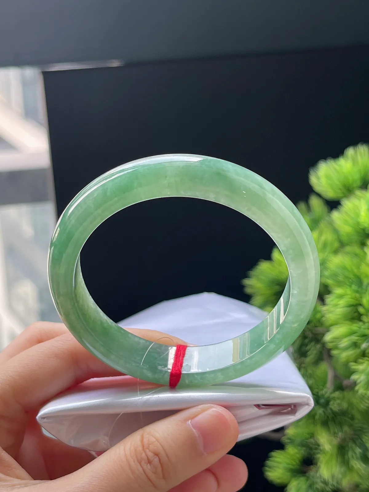 正圈56，翡翠糯化种绿色手镯