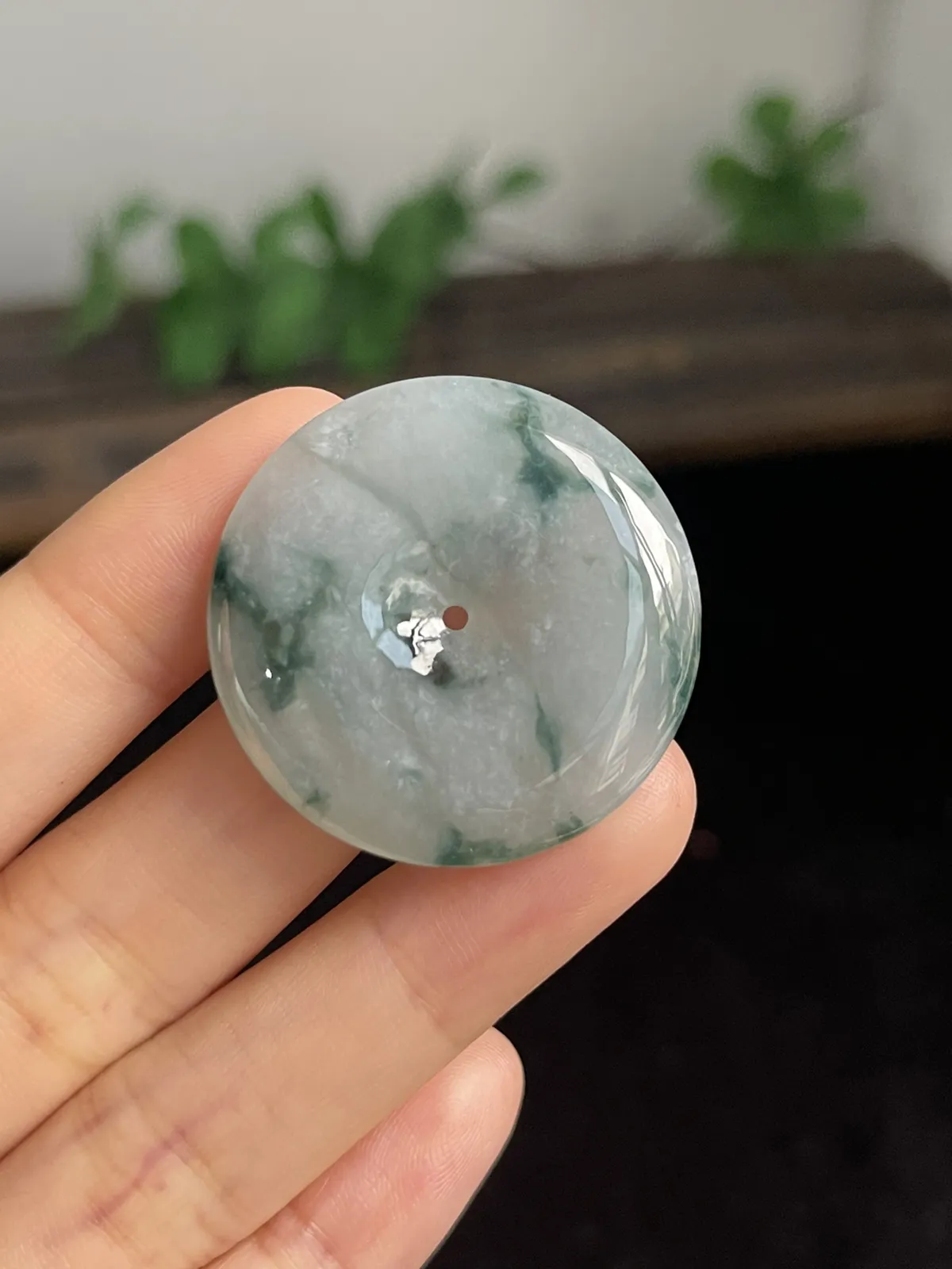 翡翠冰糯种灰绿色平安扣