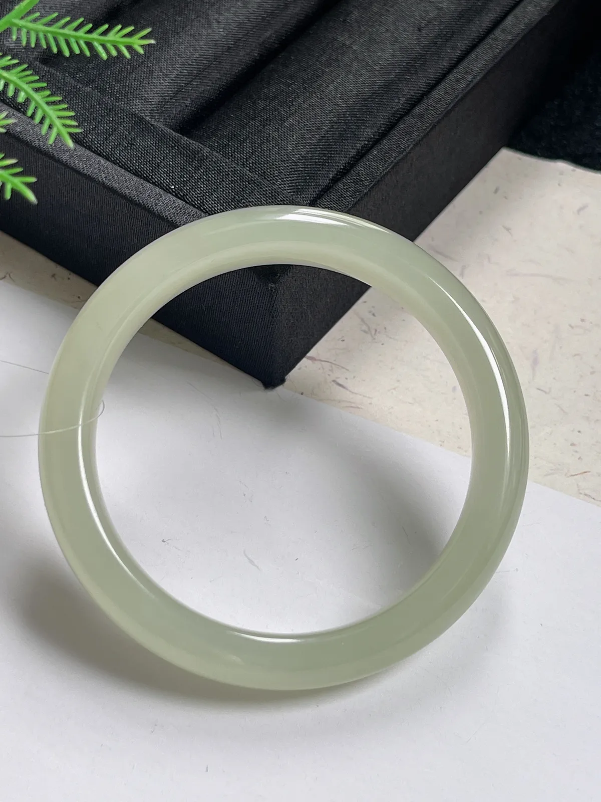 正圈52.4圈口，和田玉手镯