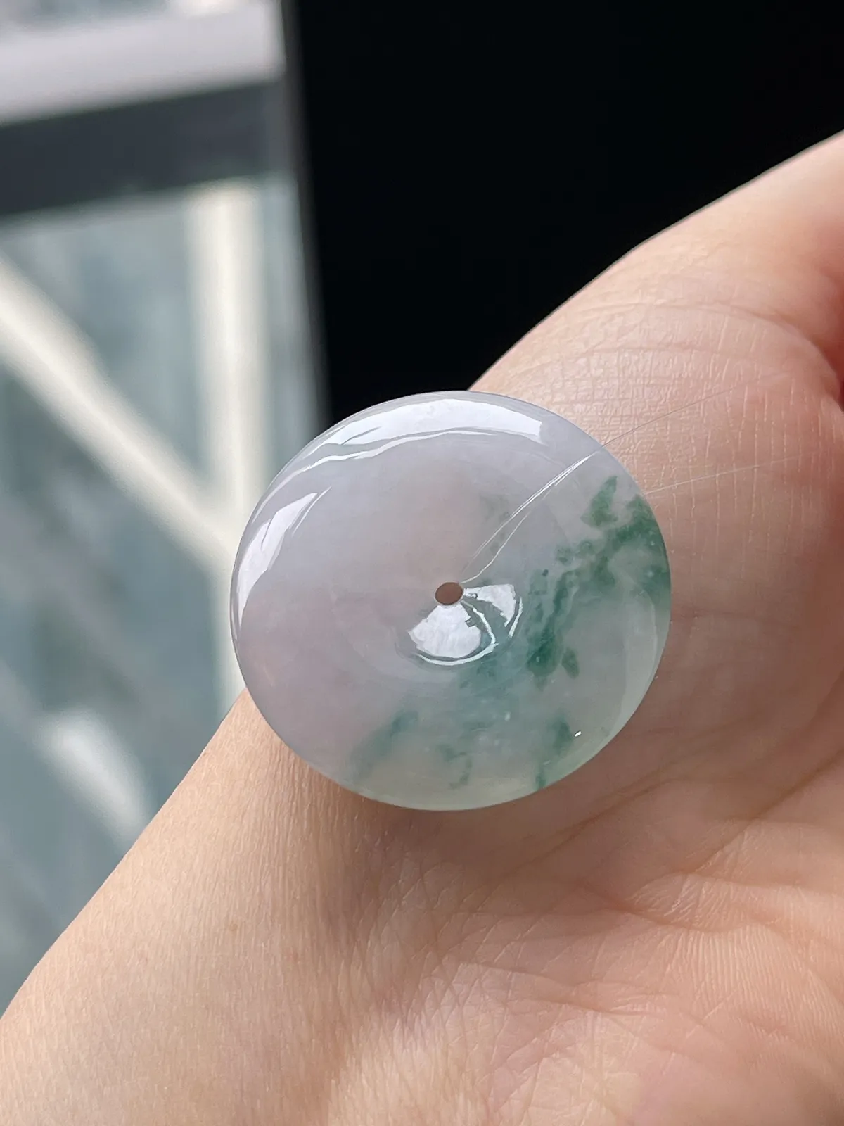 翡翠冰糯种飘绿平安扣