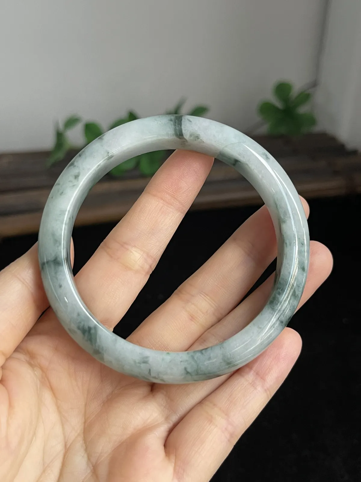 正圈57.5圈口，翡翠手镯