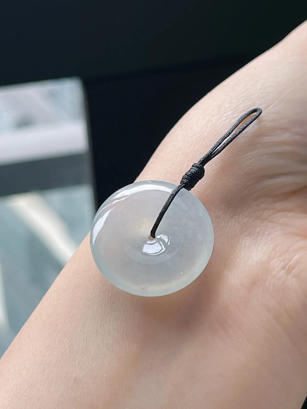 翡翠冰种白色平安扣