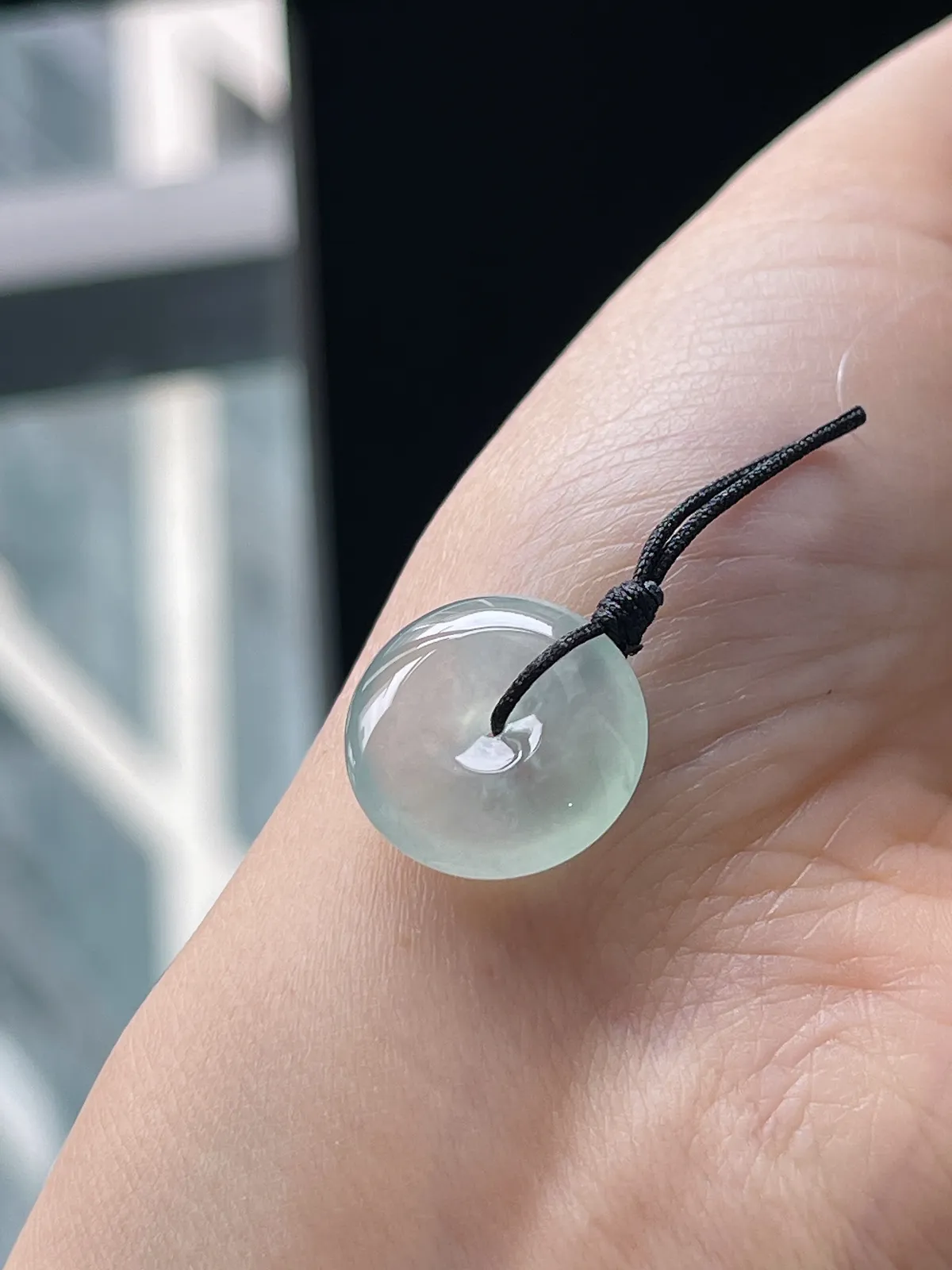 翡翠冰种淡绿色平安扣