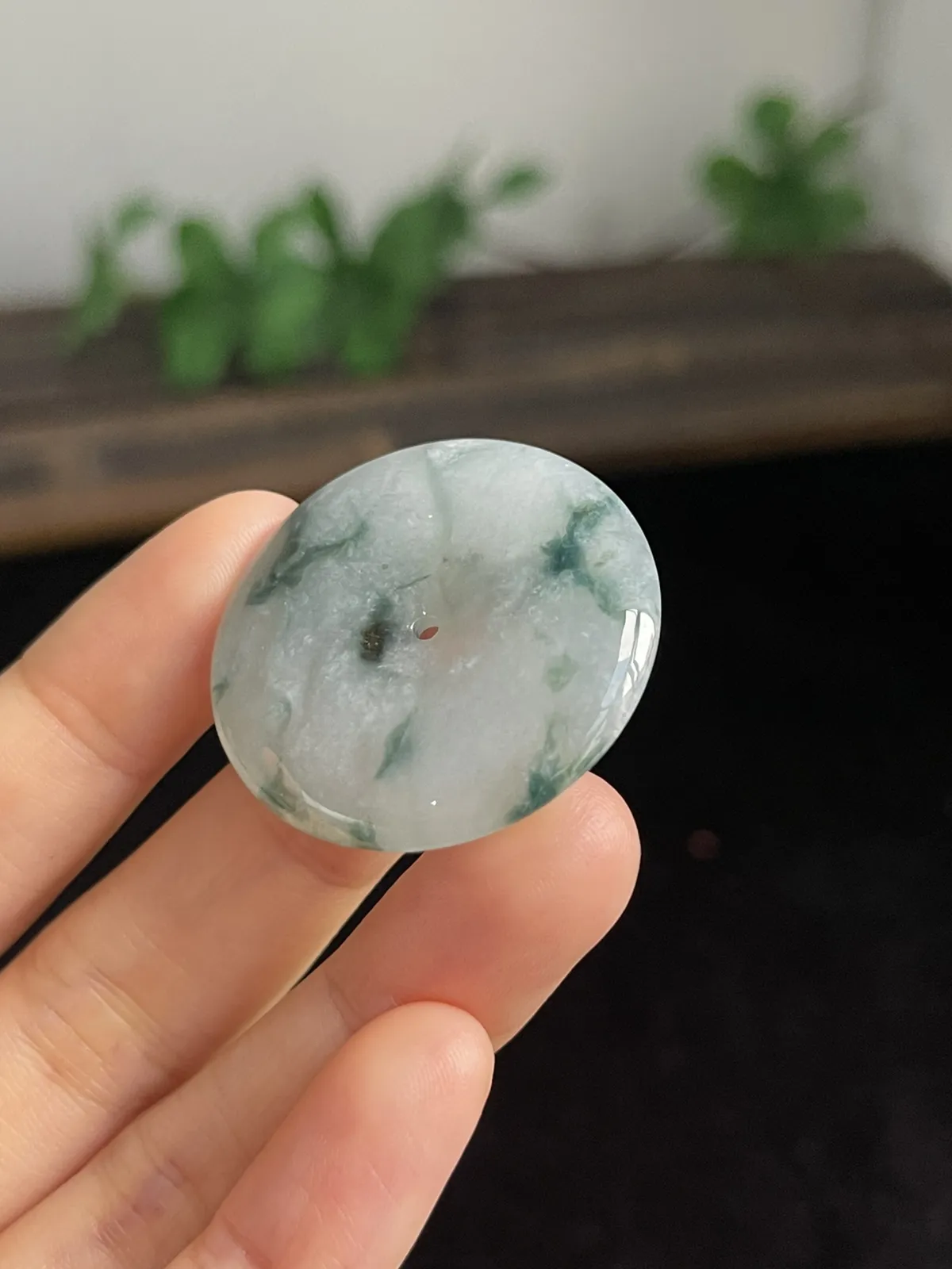 翡翠冰糯种灰绿色平安扣