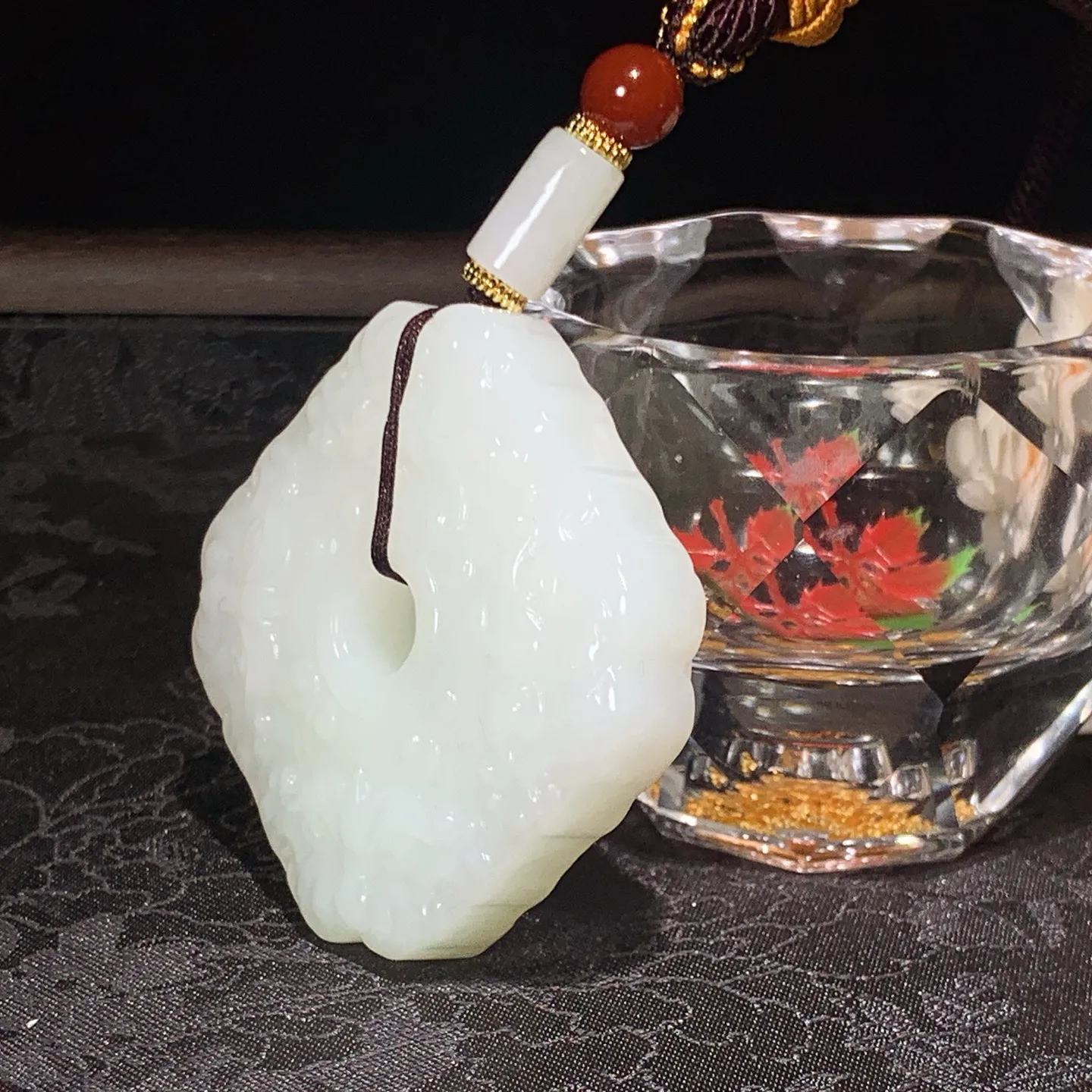 新疆和田玉四方守护平安扣挂件。尺寸46/12重67克 玉质细腻油润 底色纯净 脂粉好，品质好！lt26209