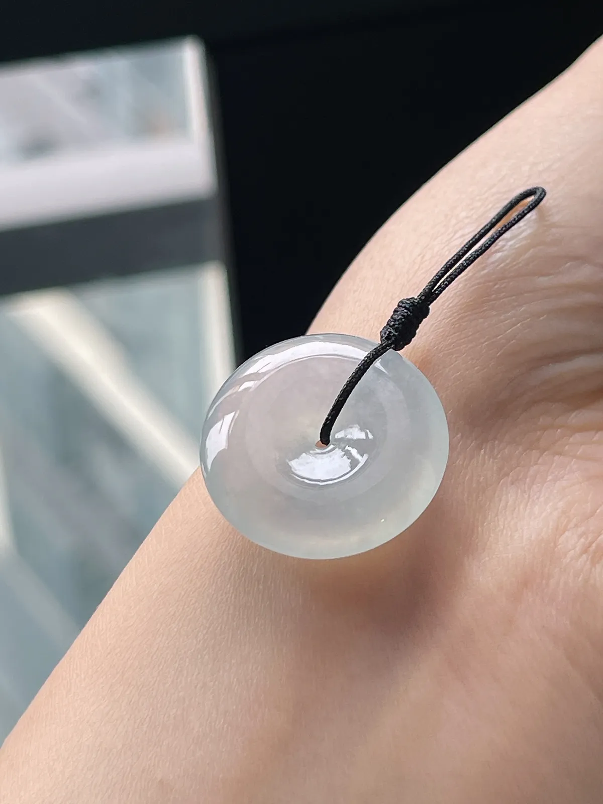 翡翠冰种白色平安扣