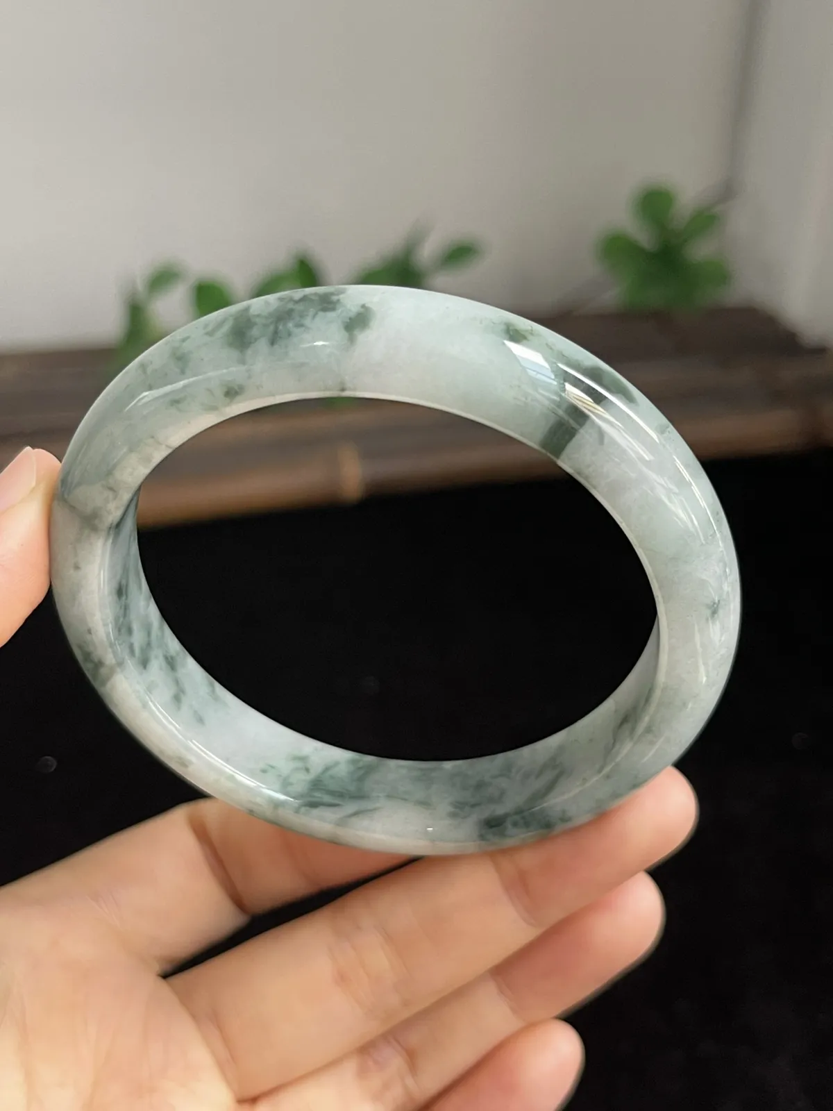 正圈57.5圈口，翡翠手镯