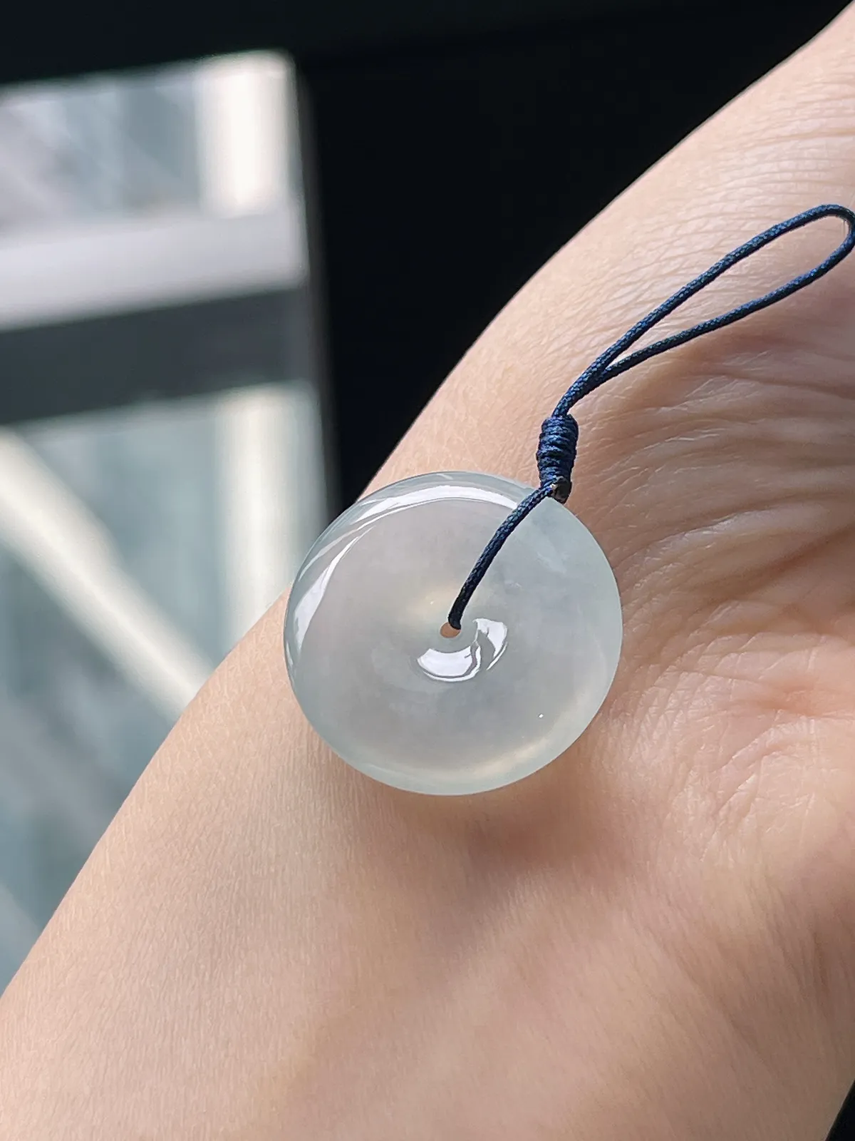 翡翠冰种白色平安扣