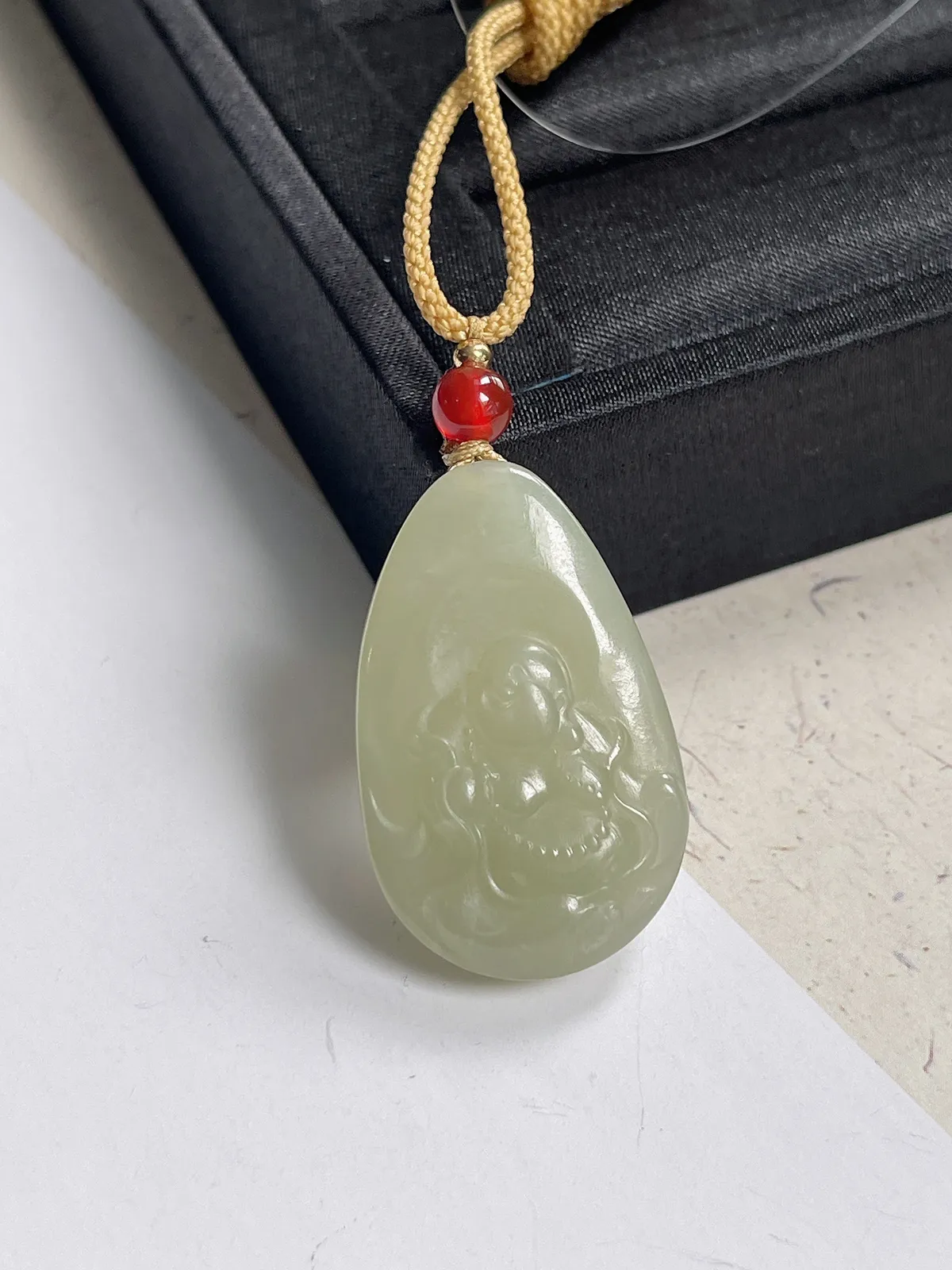 和田玉佛公吊坠