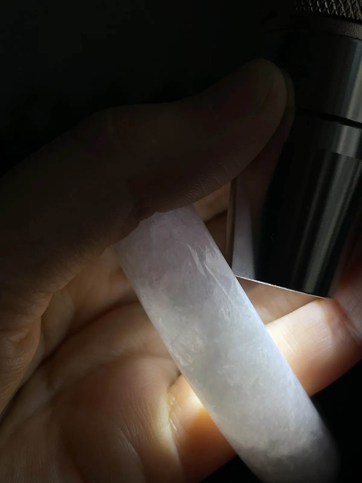 正圈56.7圈口，翡翠糯化种白色手镯