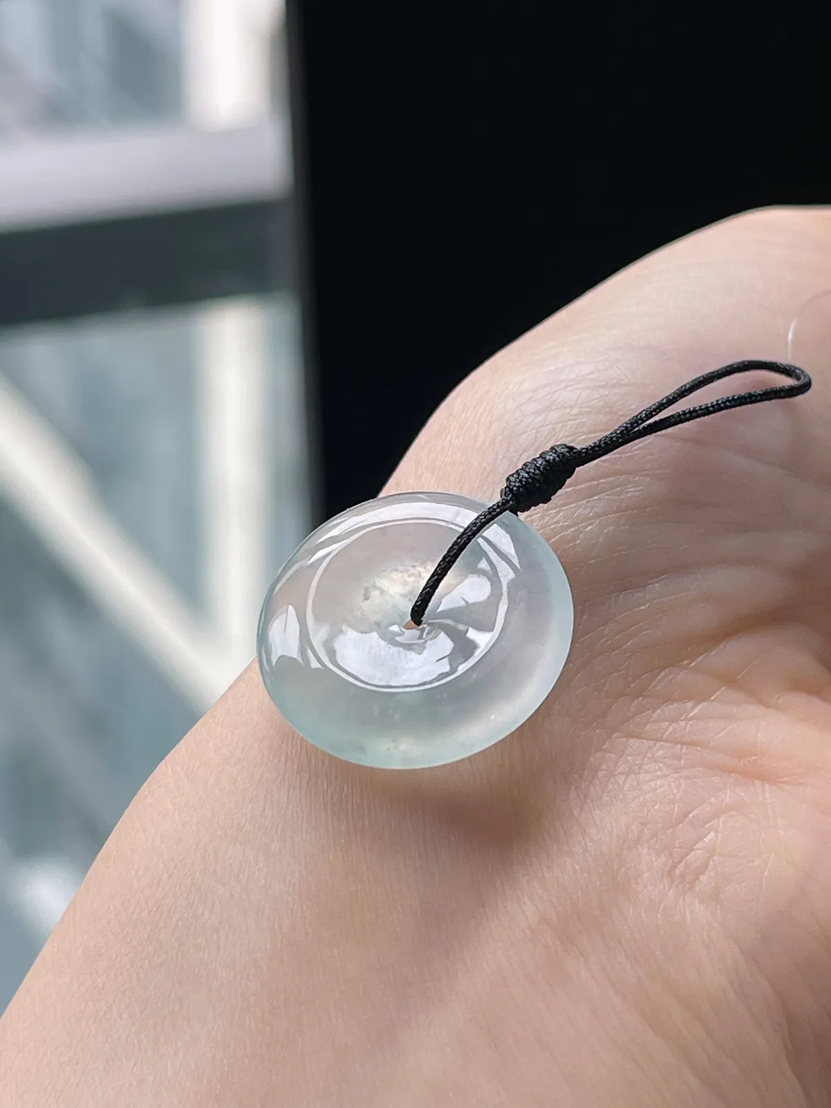 翡翠冰种白色平安扣