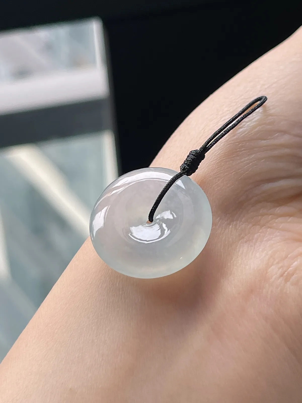 翡翠冰种白色平安扣