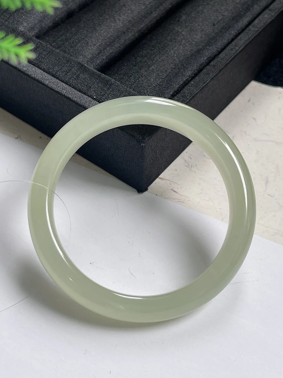 正圈52.4圈口，和田玉手镯