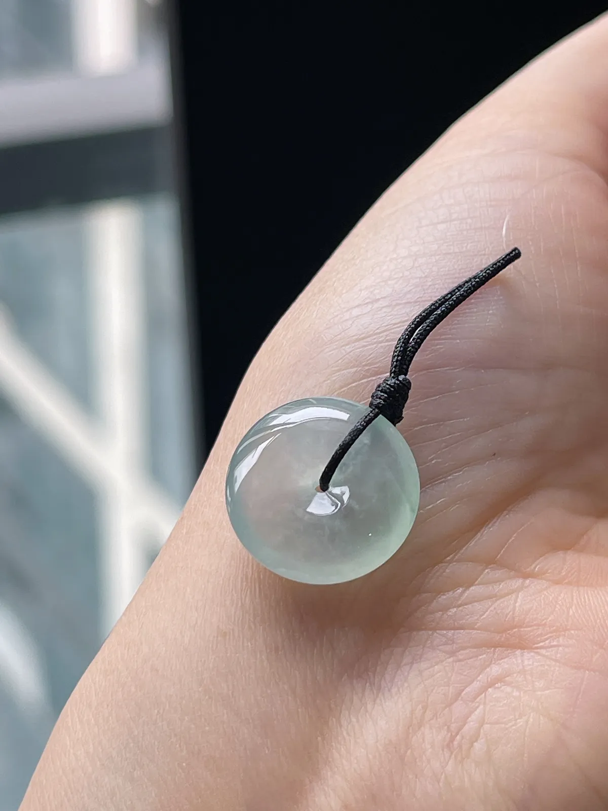 翡翠冰种淡绿色平安扣