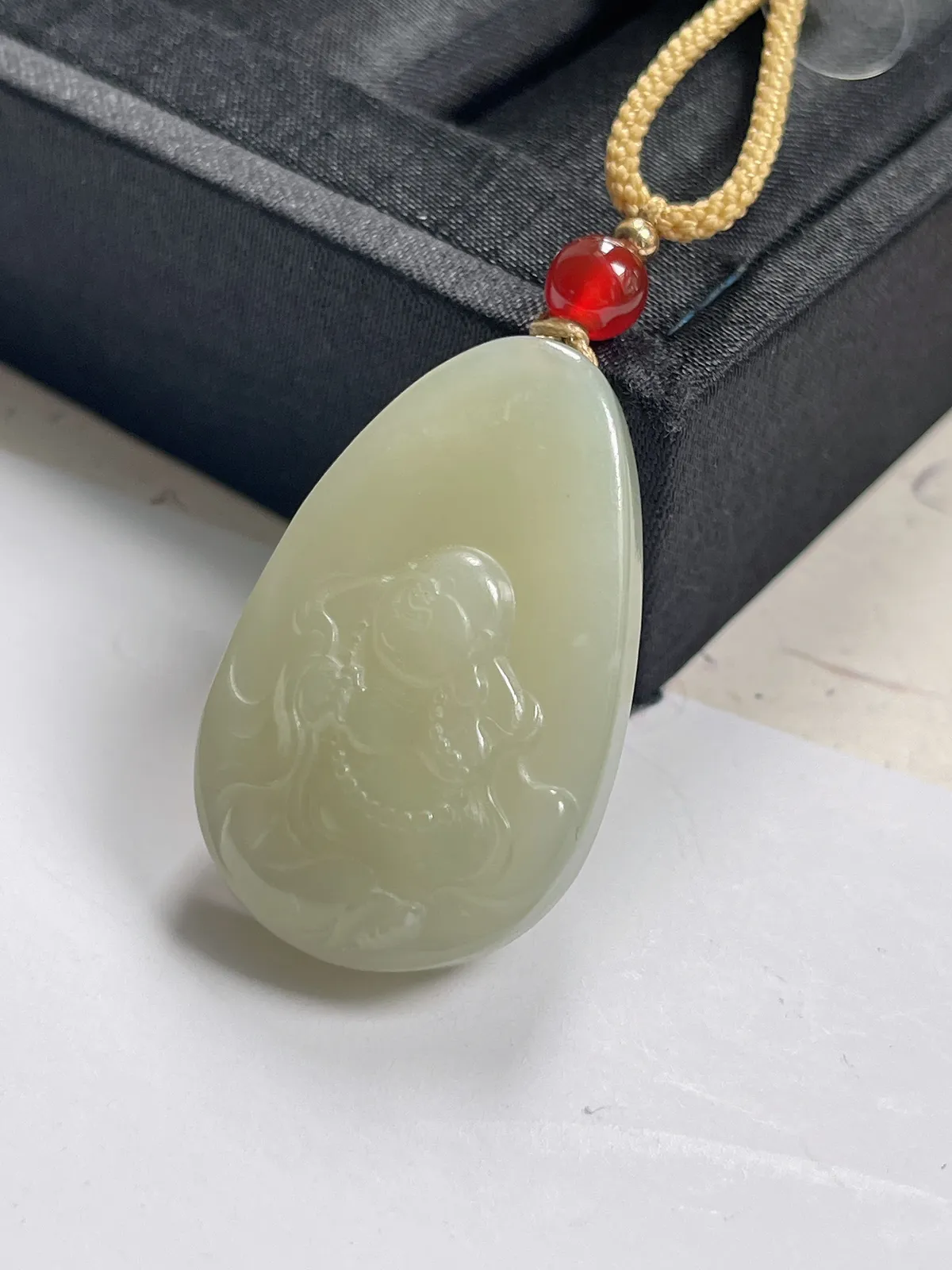 和田玉佛公吊坠